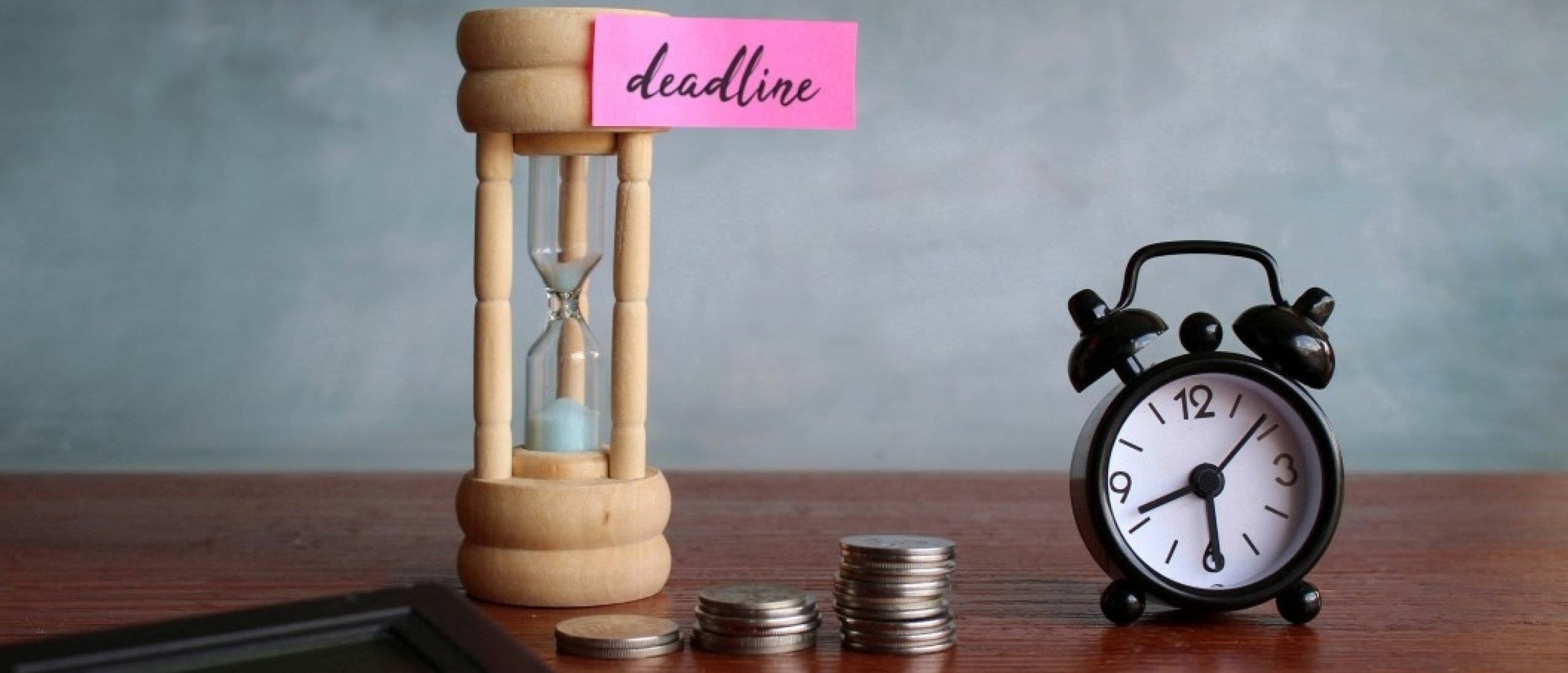 business-debt-budget-concept-tax-finance-money-payment-background-season-investment-loan-income_t20_bl3vbg-2560x1100